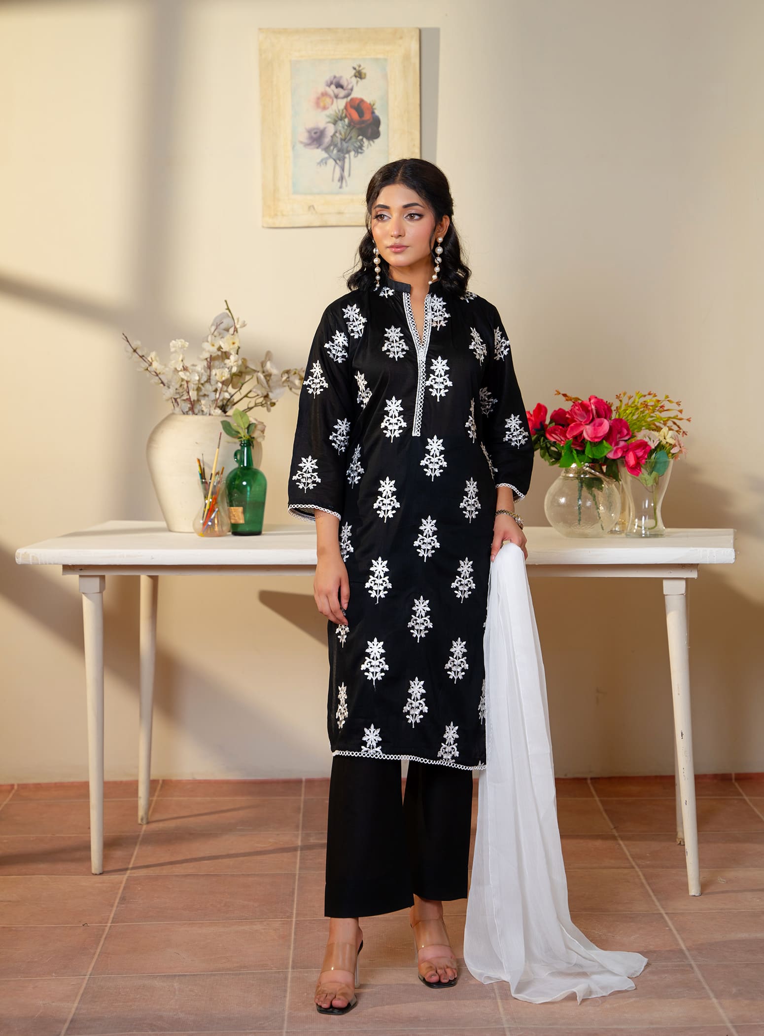 Black Chic 2PCS